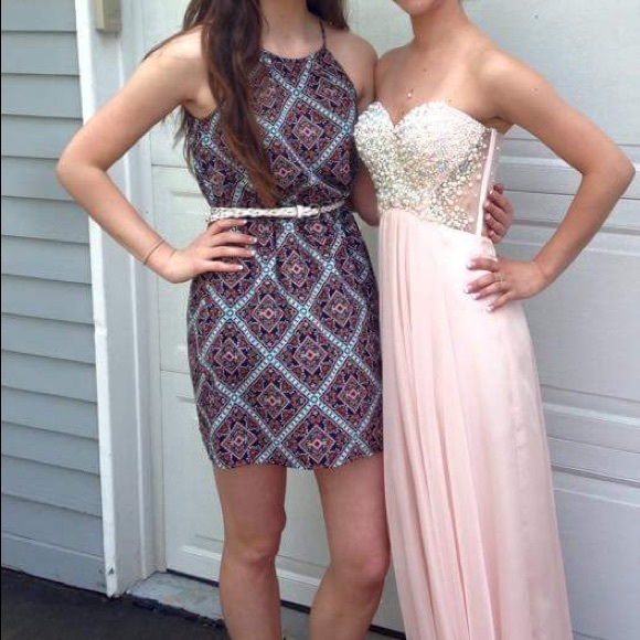 Chic Patterned Dress - Picture 4 of 6